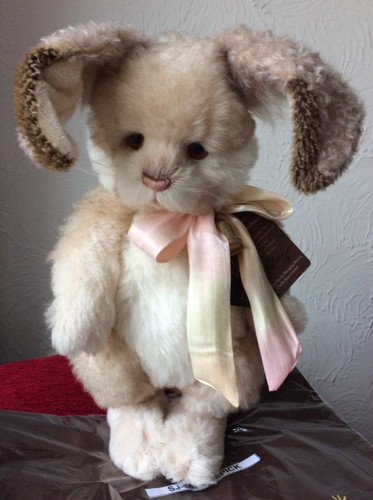 Charlie bears spick l e - *spick*, l/e